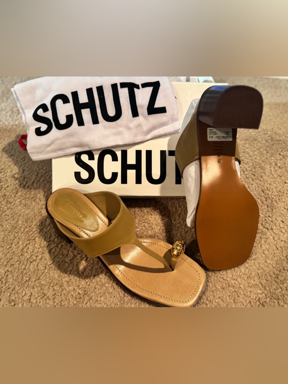SCHUTZ Olive Green Leather Toe-Ring Sandals with Gold Accent
